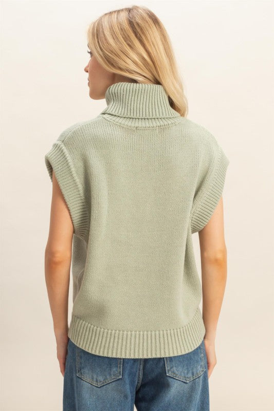 Sleeveless Turtleneck Sweater Top