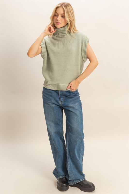 Sleeveless Turtleneck Sweater Top