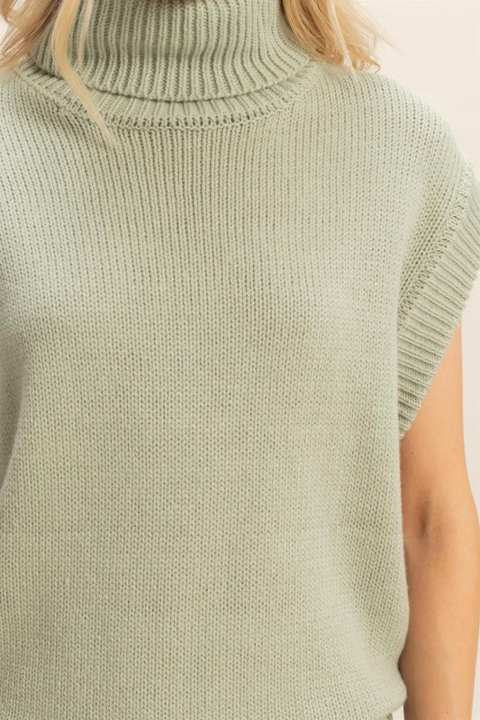 Sleeveless Turtleneck Sweater Top