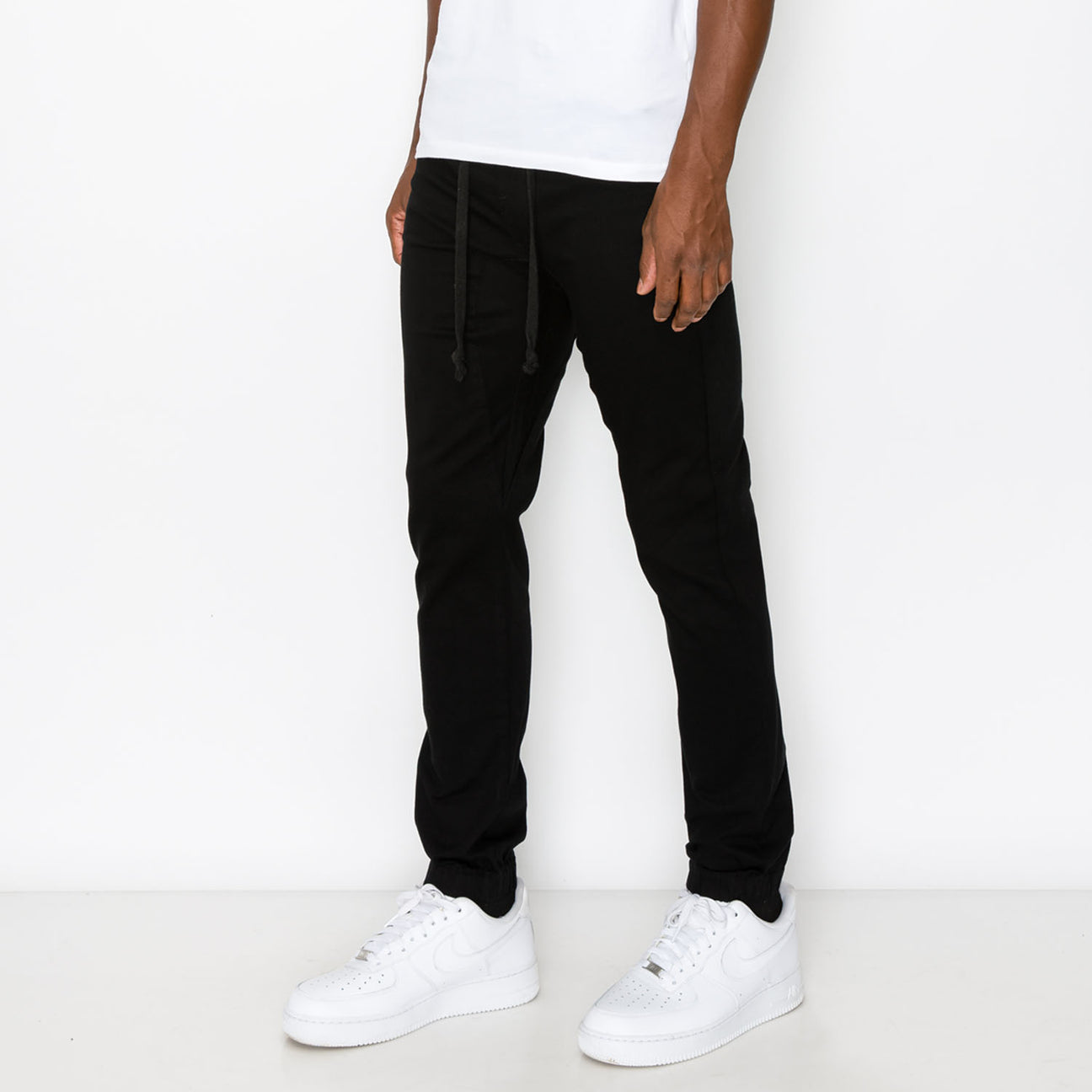 Victory Lap Joggers in Black